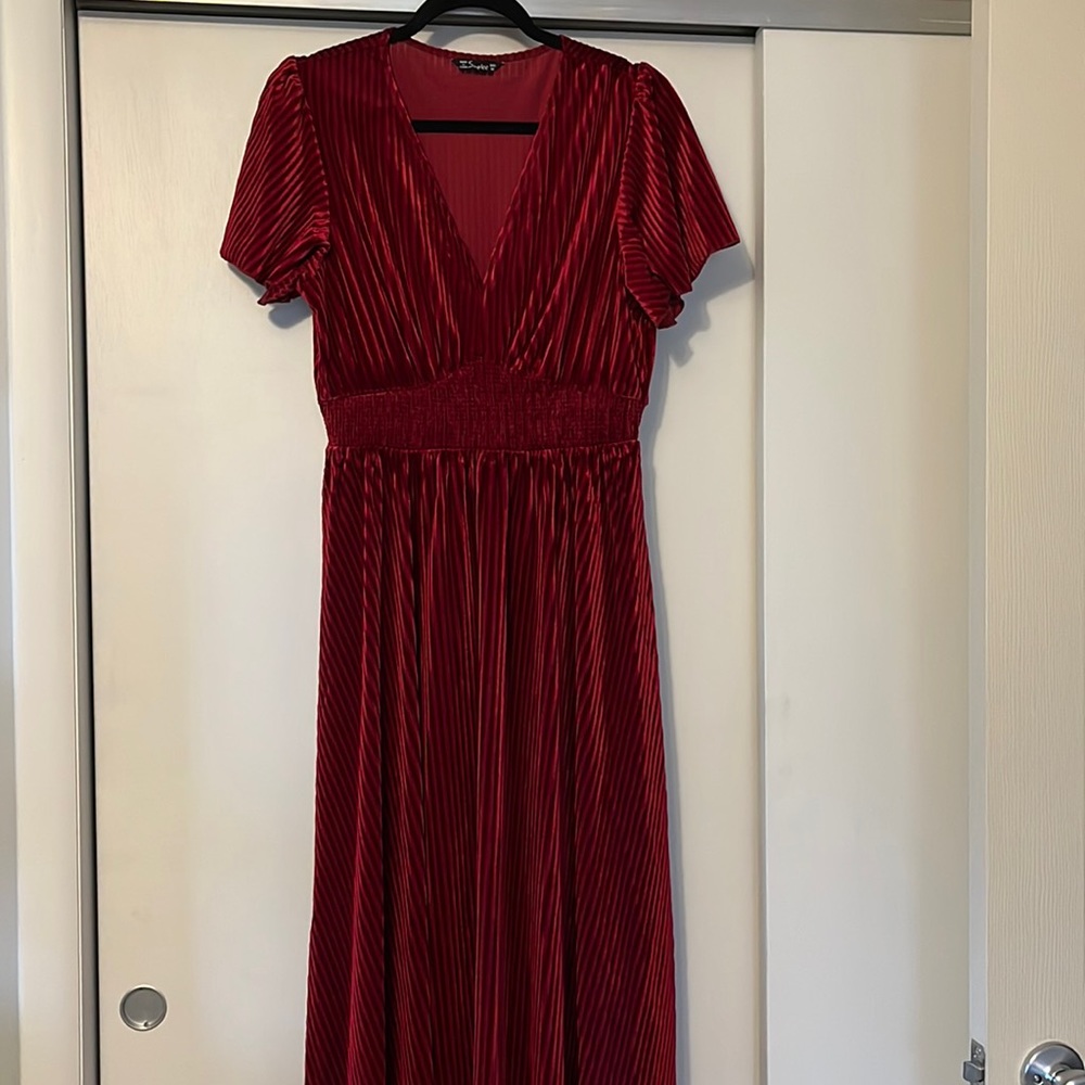 Red velvet ribbed fit and flare floor length gown size medium EUC
